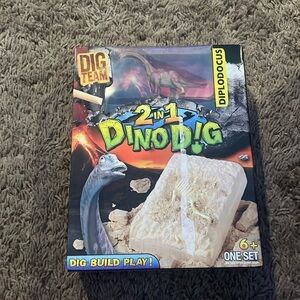 2 in 1 Dino dig